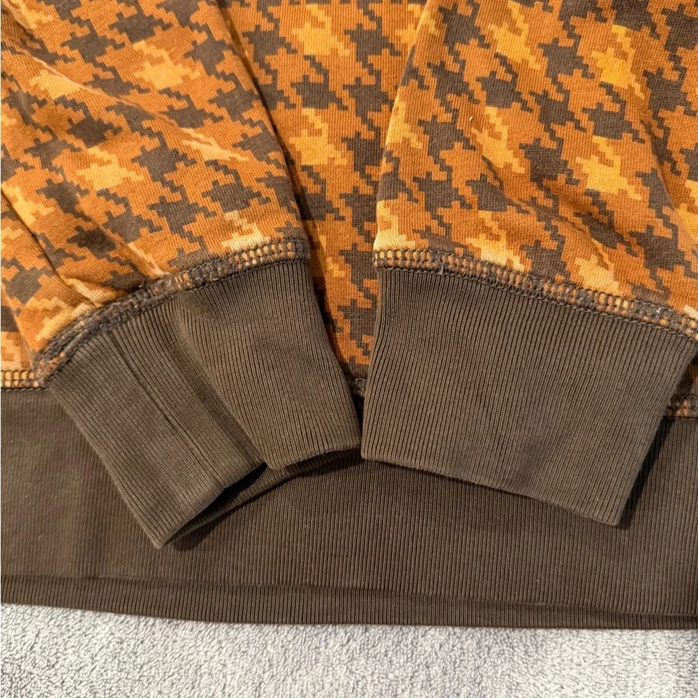 GAP Kids Hooded Sweatshirt in Orange and Brown Houndstooth. Gently Used